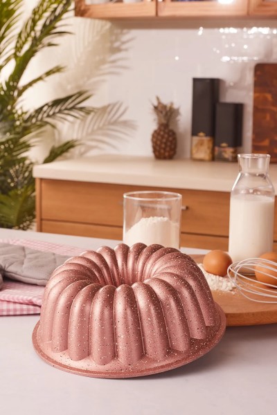 Emsan Arya 24 cm Cast‑Iron Kuchenform – Golden Pink