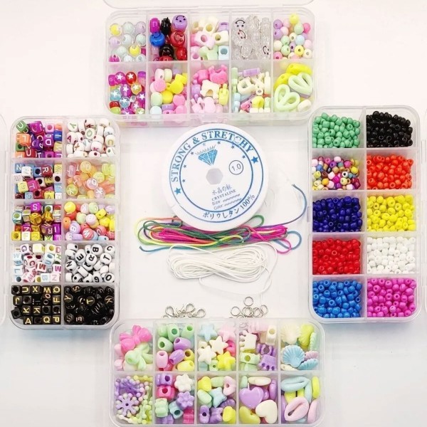 Schmuck Bastelset Kinder – 4 Boxen mit Perlen, Buchstaben & Figuren